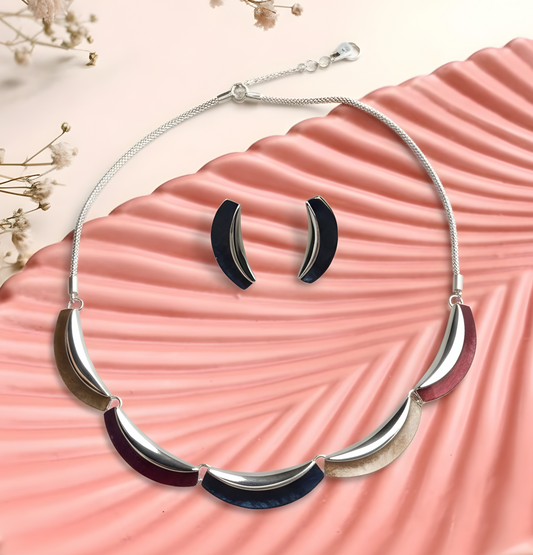 Blingss Exclusive Luxury Range Necklace Set For Ladies Anti Tarnish With Enamel Coating