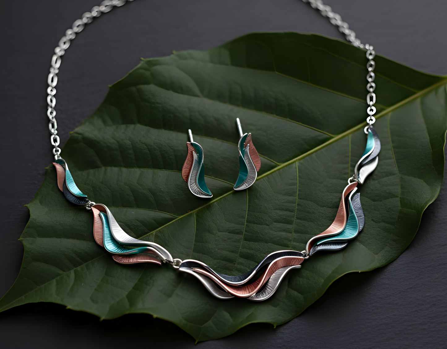 Blingss Exclusive Luxury Range Necklace Set For Ladies Anti Tarnish With Enamel Coating